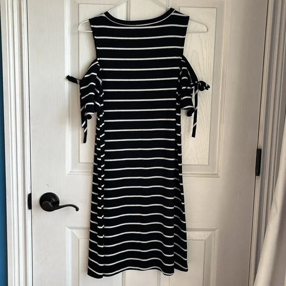 Alya - Women’s Black and White Striped Summer Dress size M - Picture 4 of 7